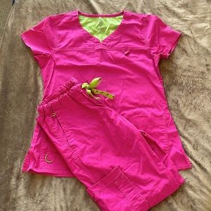 MC2 Fuschia Women’s Scrub Set (Small S)